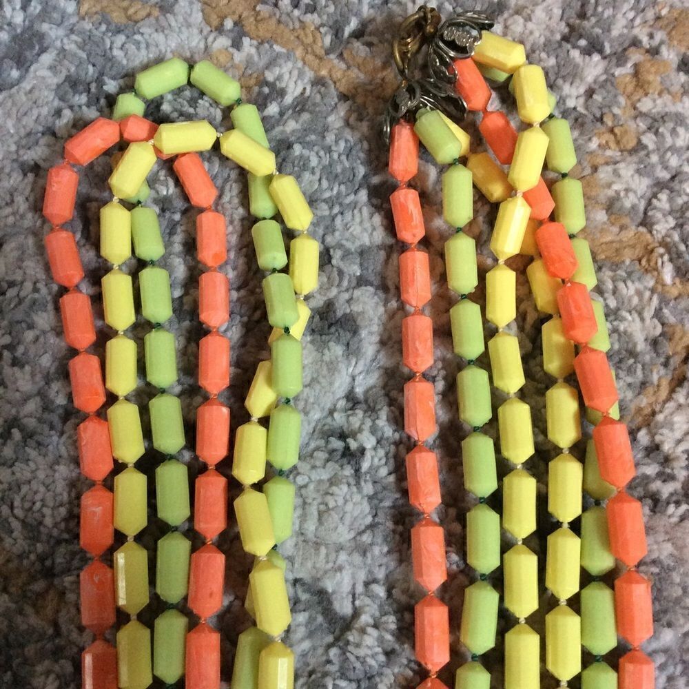 VINTAGE 3 STRAND NEON BEAD NECKLACE! EUC! - Picture 5 of 5
